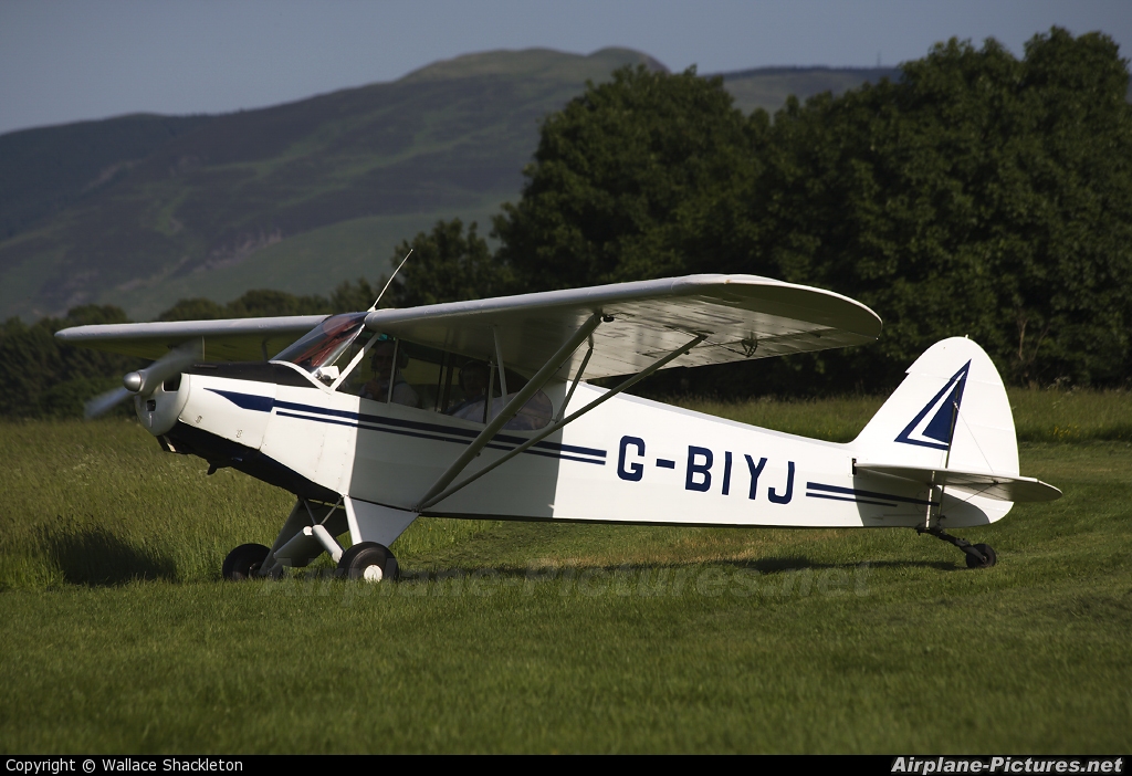 Private G-BIYJ aircraft at Strathallan