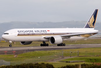 9V-SWS - Singapore Airlines Boeing 777-300ER