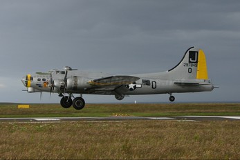 N390TH - Liberty Foundation Boeing B-17G Flying Fortress