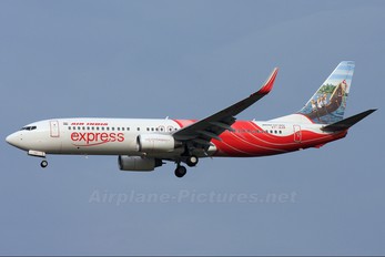 VT-AXR - Air India Express Boeing 737-800