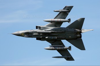 ZG729 - Royal Air Force Panavia Tornado GR.4 / 4A