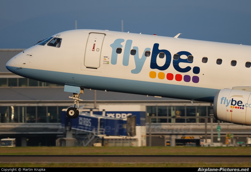 Flybe G-FBEC aircraft at Edinburgh