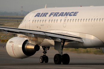 F-GUGC - Air France Airbus A318