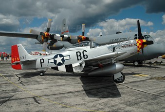 NL551J - Private North American P-51D Mustang