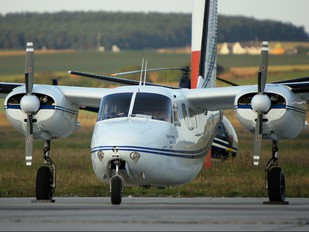 ES-ACA - Private Aero Commander 500