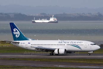 ZK-NGH - Air New Zealand Boeing 737-300
