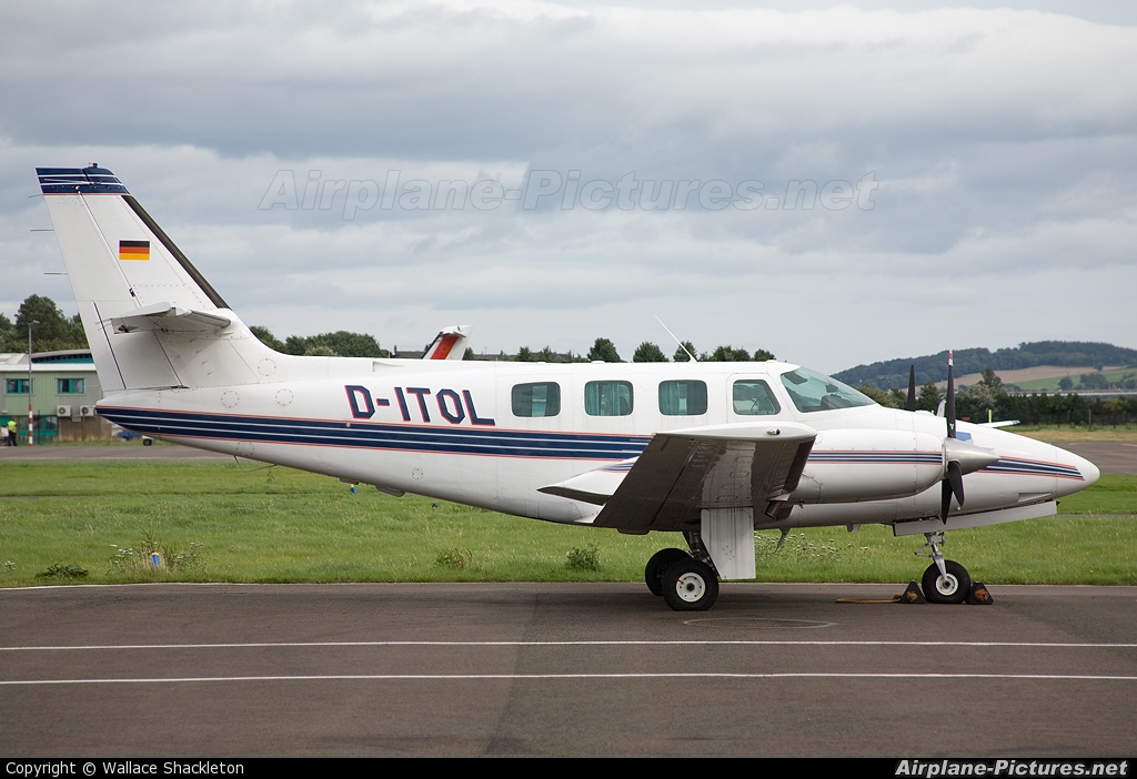 Private D-ITOL aircraft at Dundee