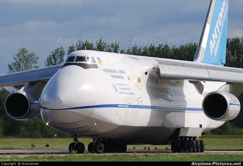 Antonov Airlines /  Design Bureau UR-82072 aircraft at Pardubice