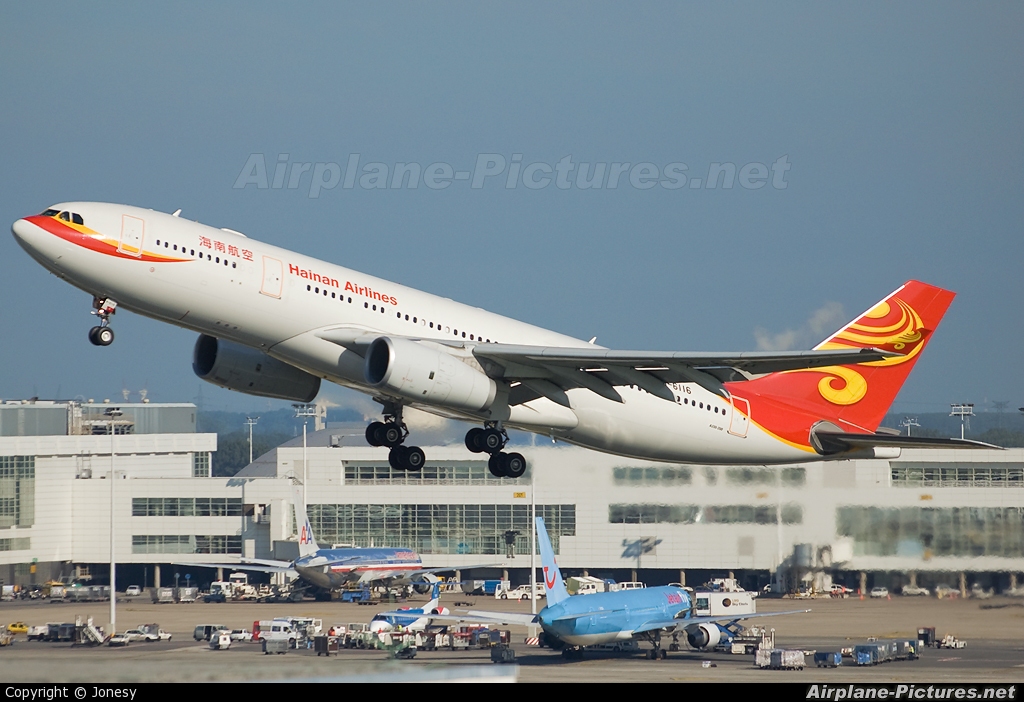 Hainan Airlines B-6116 aircraft at Brussels - Zaventem