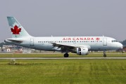 Air Canada C-FYKR image