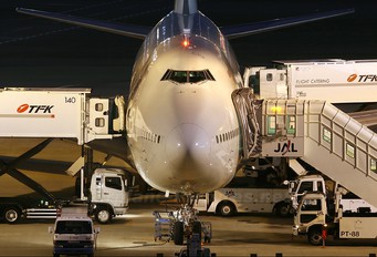 JA8914 - JAL - Japan Airlines Boeing 747-400
