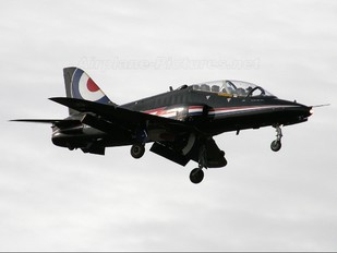 XX325 - Royal Air Force British Aerospace Hawk T.1/ 1A
