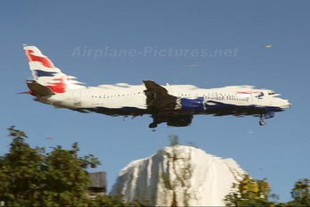 G-DOCH - British Airways Boeing 737-400
