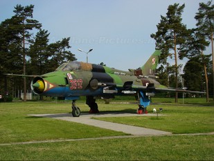 3812 - Poland - Air Force Sukhoi Su-22M-4