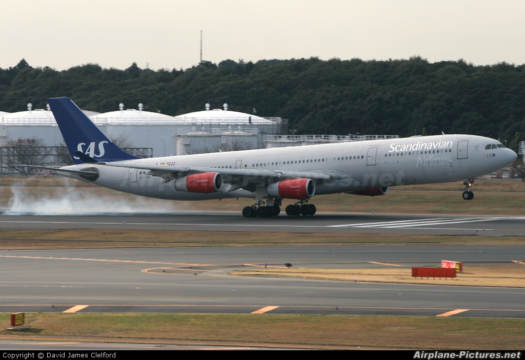 SAS - Scandinavian Airlines OY-KBA aircraft at Tokyo - Narita Intl