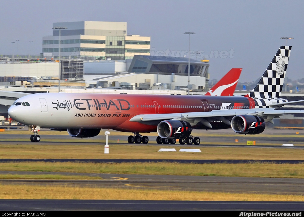 Etihad Airways A6-EHJ aircraft at Sydney - Kingsford Smith Intl, NSW
