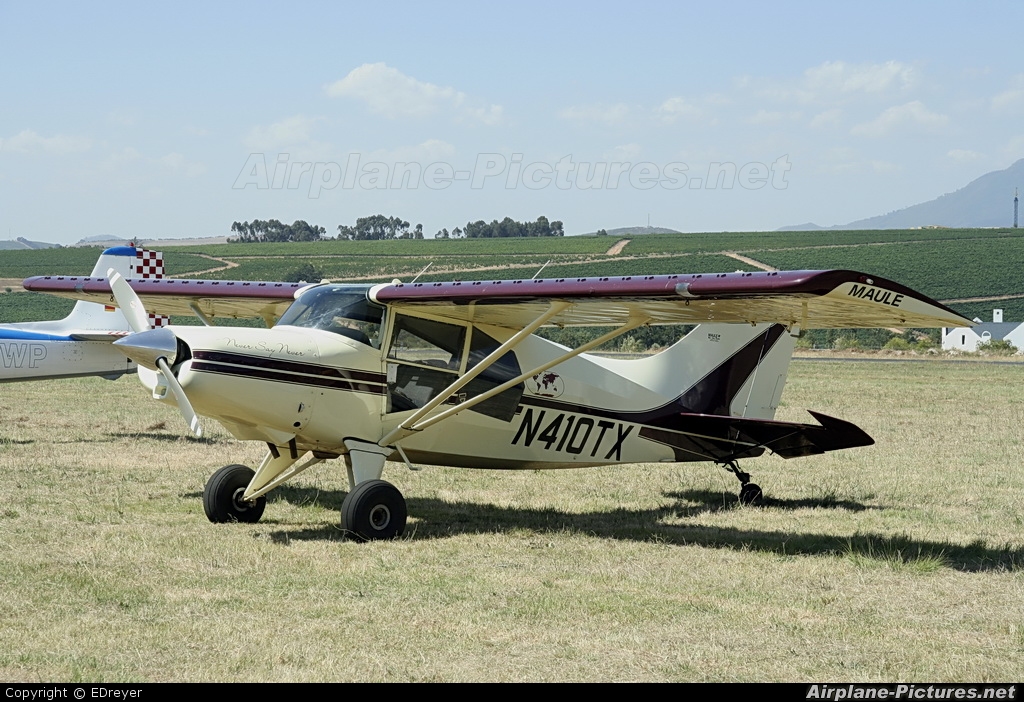 Private N410TX aircraft at Stellenbosch