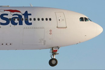 C-GGTS - Air Transat Airbus A330-200