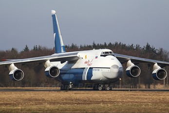 RA-82077 - Polet Flight Antonov An-124