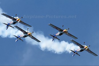 OK-XRB - The Flying Bulls : Aerobatics Team Zlín Aircraft Z-50 L, LX, M series