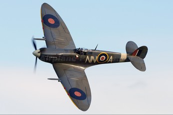 G-AWII - The Shuttleworth Collection Supermarine Spitfire Mk.Vc