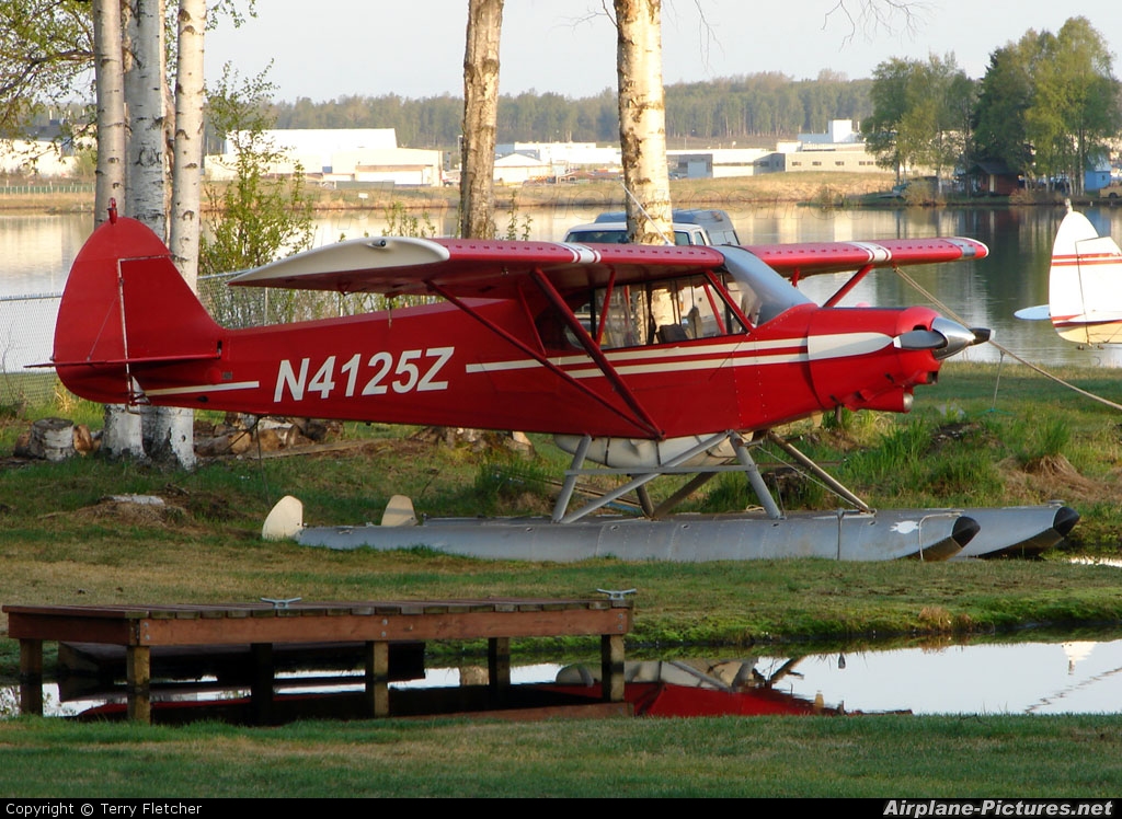 Private N4125Z aircraft at Anchorage - Lake Hood