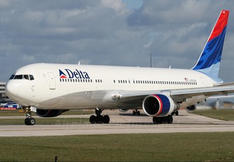 N193DN - Delta Air Lines Boeing 767-300ER