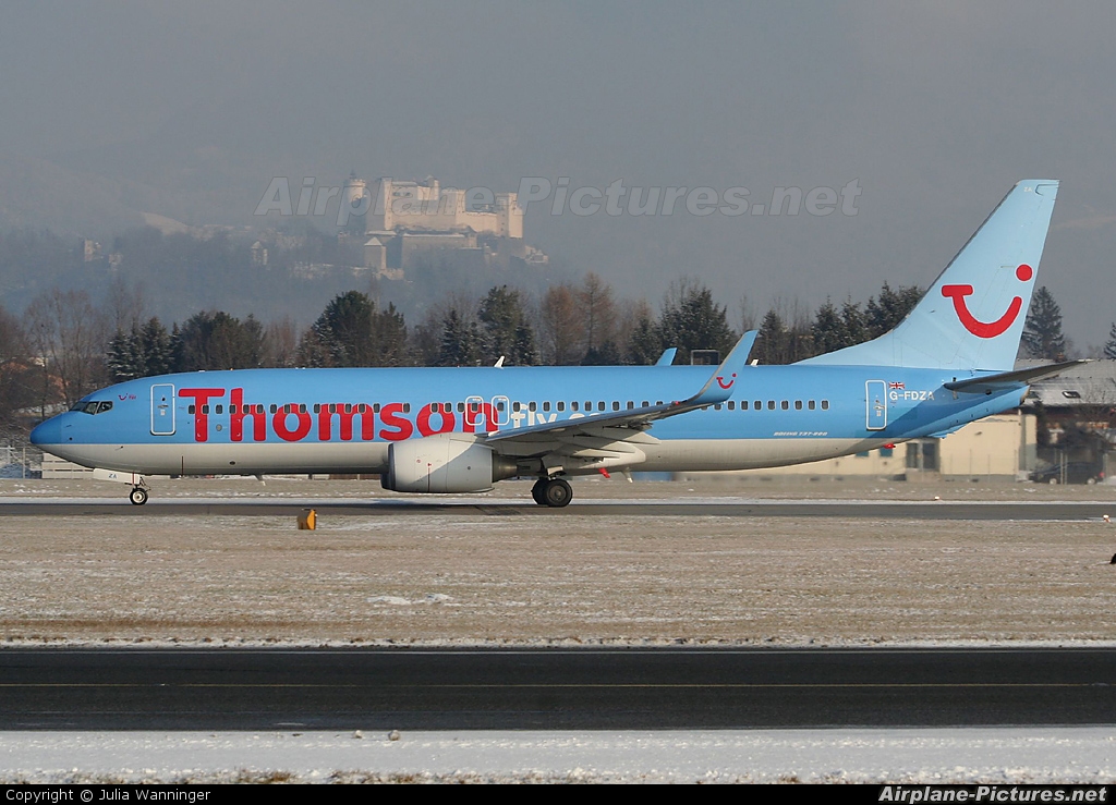 Thomson/Thomsonfly G-FDZA aircraft at Salzburg