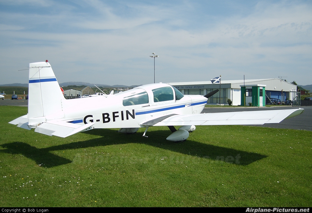 Prestwick Flight Centre G-BFIN aircraft at Islay