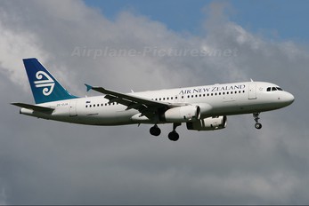 ZK-OJA - Air New Zealand Airbus A320