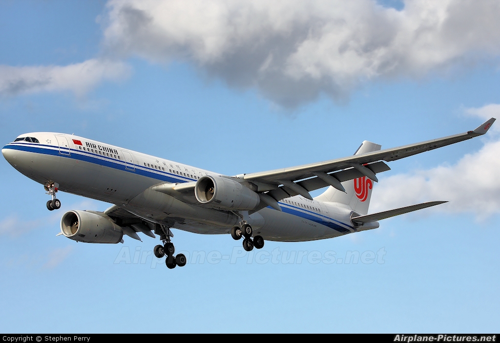 Air China B-6090 aircraft at London - Heathrow