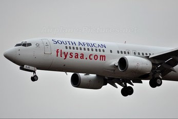ZS-SJE - South African Airways Boeing 737-800