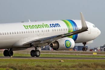 PH-HZI - Transavia Boeing 737-800