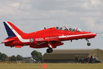 XX253 - Royal Air Force "Red Arrows" British Aerospace Hawk T.1/ 1A