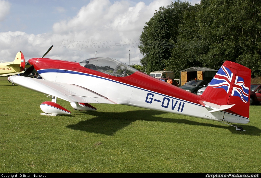 Private G-OVII aircraft at Popham