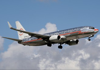 N951AA - American Airlines Boeing 737-800