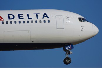 N199DN - Delta Air Lines Boeing 767-300ER