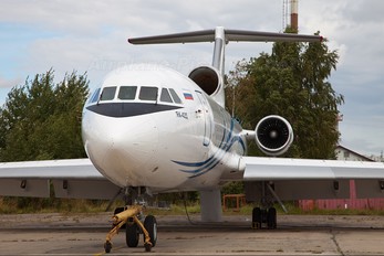 RA-42425 - Gazpromavia Yakovlev Yak-42