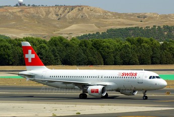 HB-IJW - Swiss Airbus A320