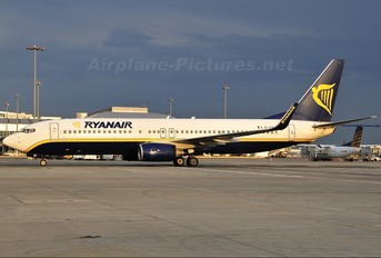 EI-DAH - Ryanair Boeing 737-800