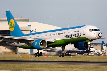 VP-BUJ - Uzbekistan Airways Boeing 757-200