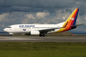DQ-FJF - Air Pacific Boeing 737-700