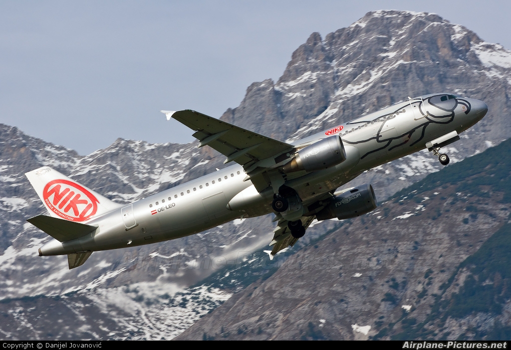 Niki OE-LEO aircraft at Innsbruck