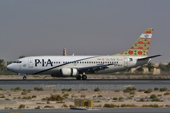 AP-BCA - PIA - Pakistan International Airlines Boeing 737-300