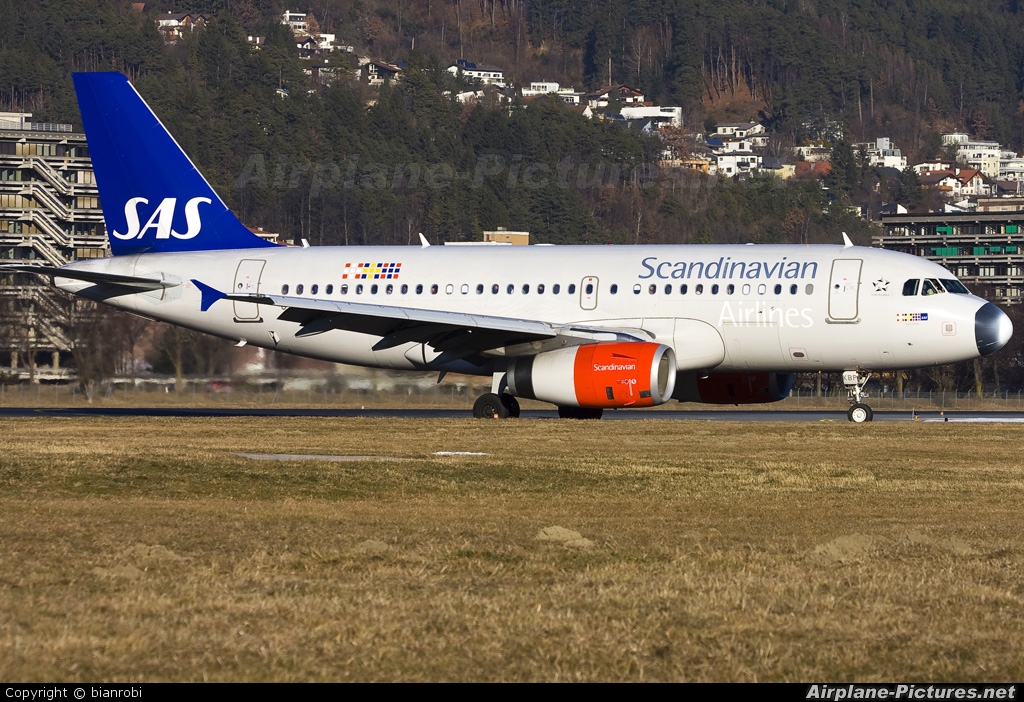SAS - Scandinavian Airlines OY-KBP aircraft at Innsbruck