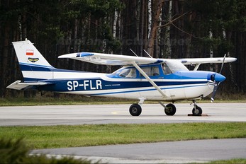 SP-FLR - Private Cessna 172 Skyhawk (all models except RG)