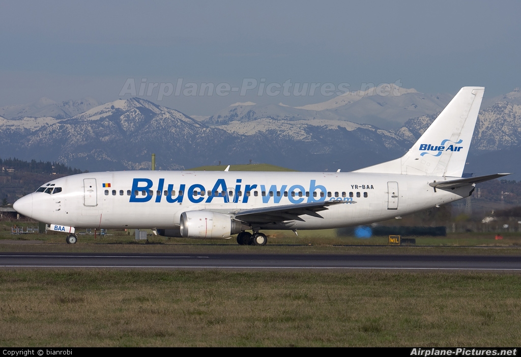Blue Air YR-BAA aircraft at Verona - Villafranca