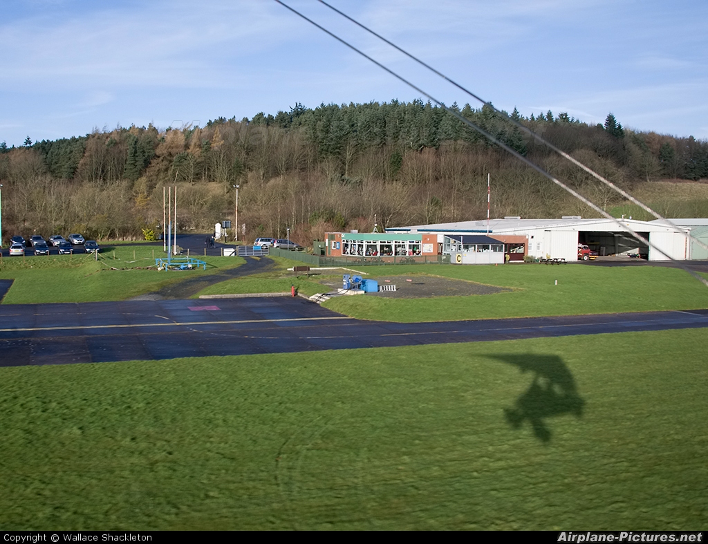 - Airport Overview - aircraft at Fife - Glenrothes