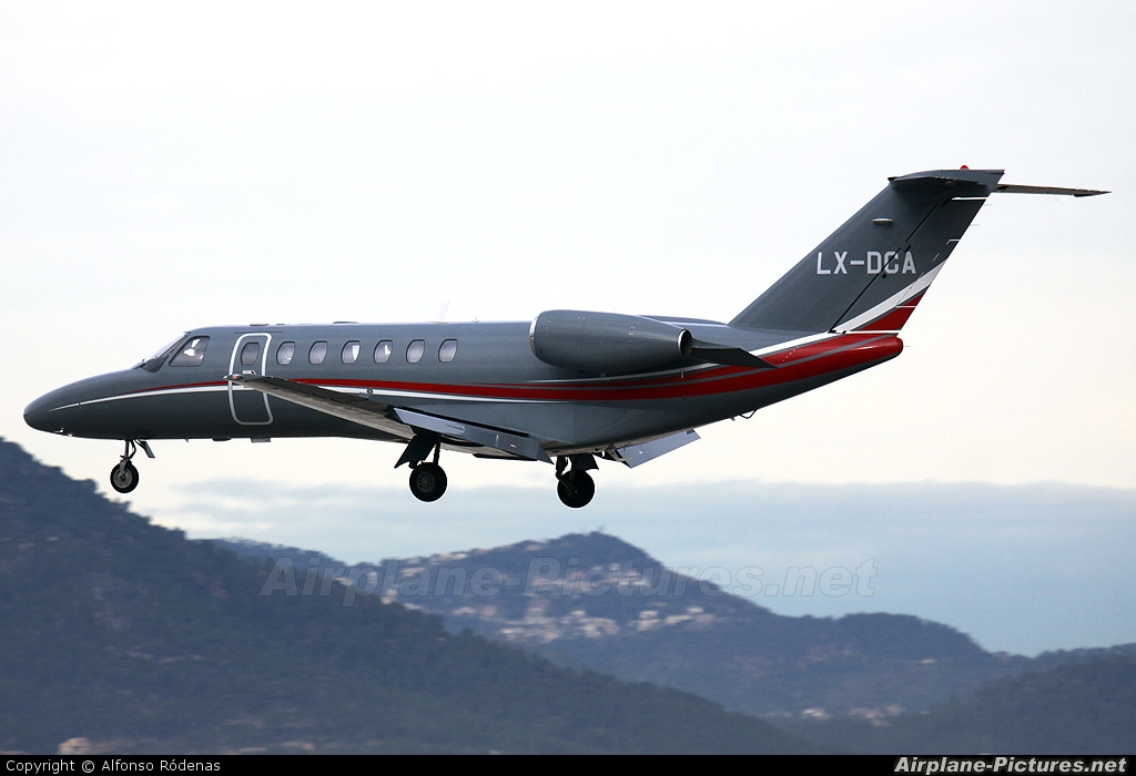 Private LX-DCA aircraft at Barcelona - El Prat