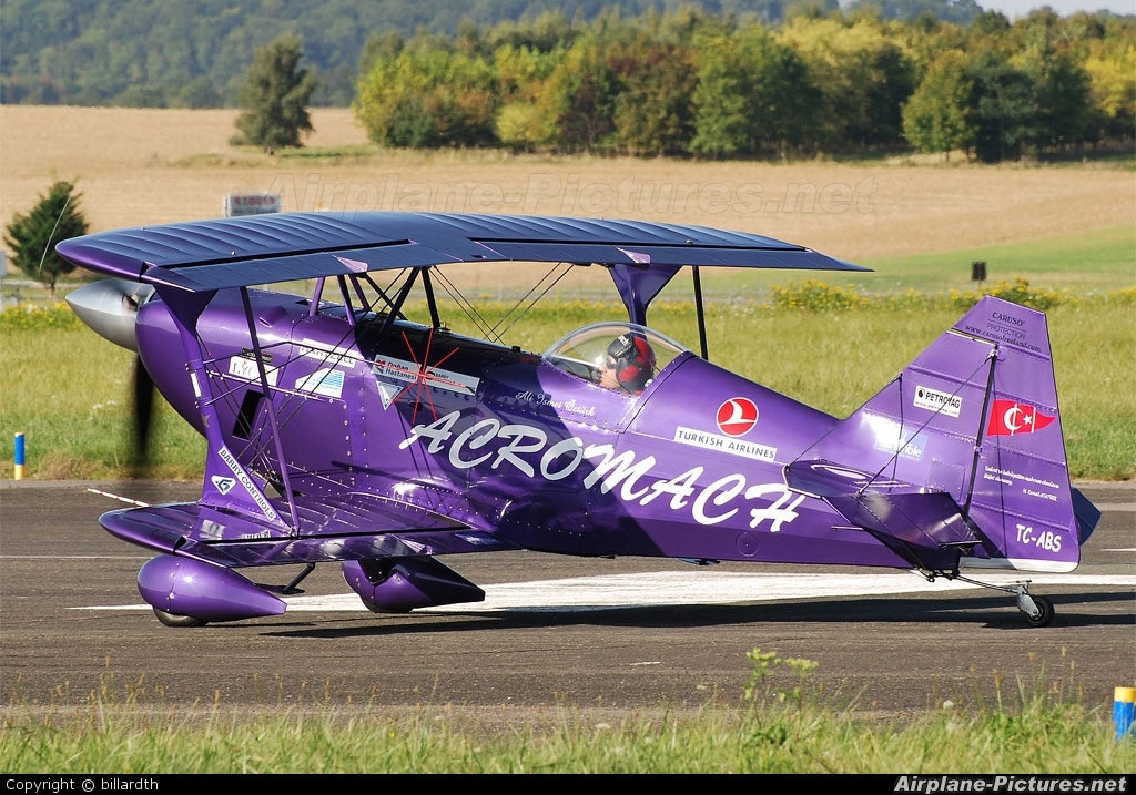 Acromach - Ali Ismet Öztürk TC-ABS aircraft at Pontoise - Cormeilles-en-Vexin